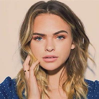 SUMMER MCKEEN